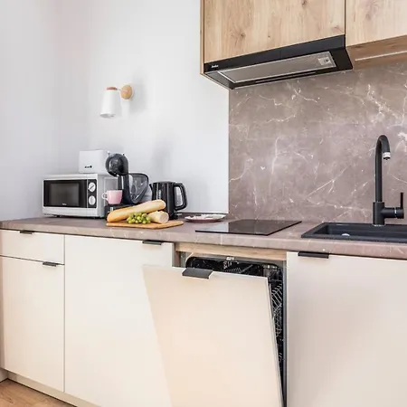 Apartman Jantaris B1 - 20m Od Plazy *